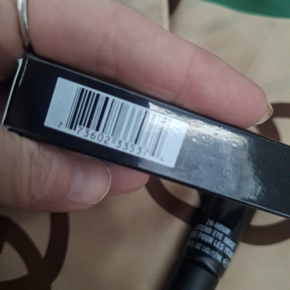 MAC Cosmetics 24-Hour Eye Base Primer